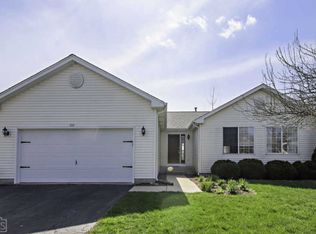 1001 Shawnee Ct, Harvard, IL 60033