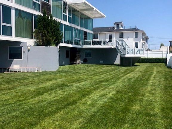4th image of 2121 Pacific Blvd