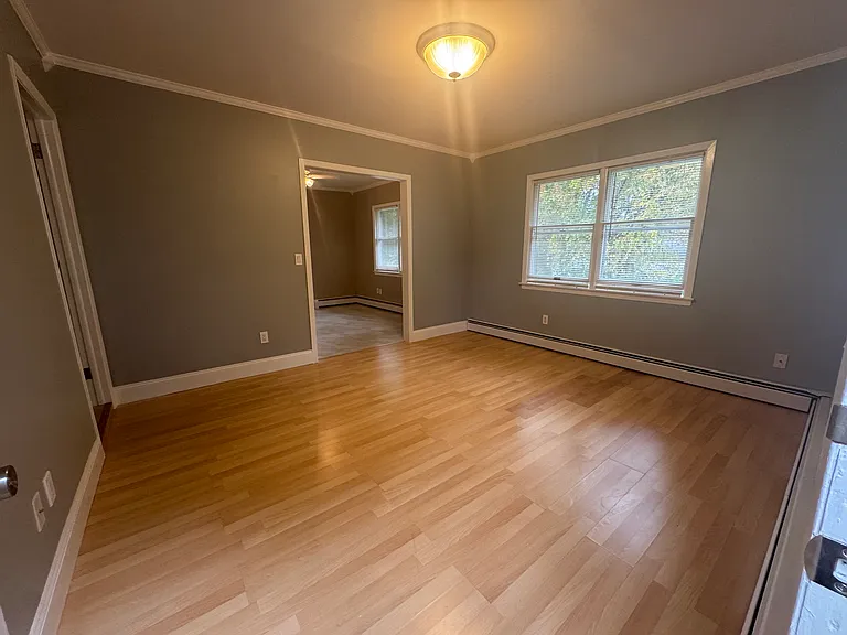 50 Baron De Hirsch Rd — Photo 13