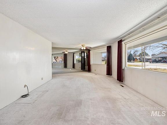 4th image of 11842 Wilma Ln
