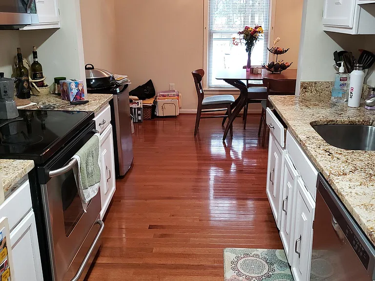 6279 Kerrydale Dr — Photo 23