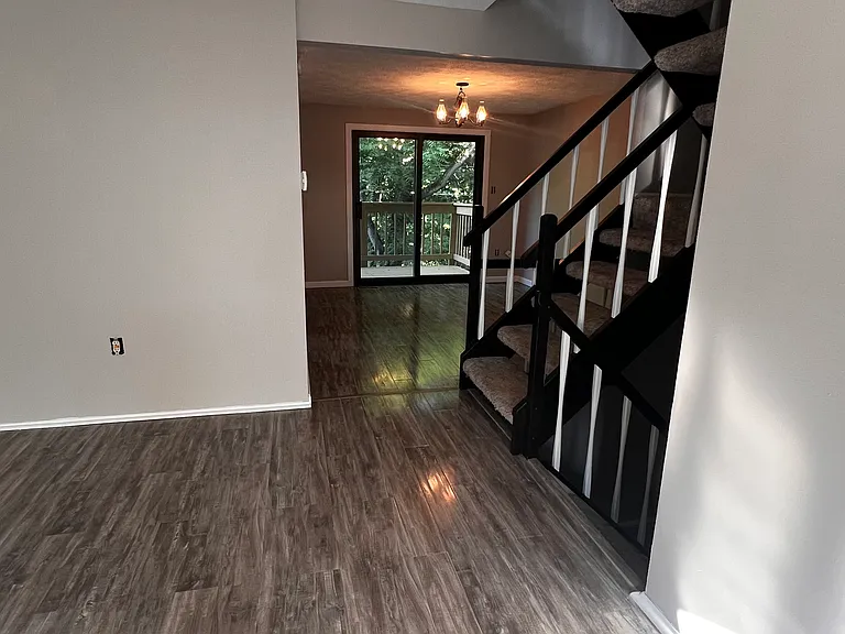 3106 Laurel Ridge Cir — Photo 4