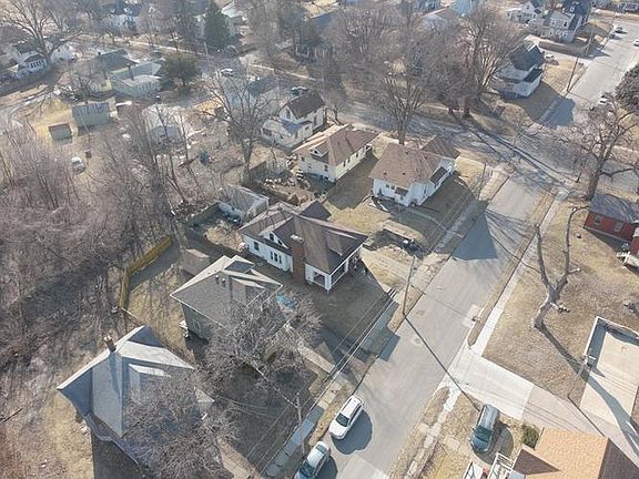 3rd image of 619 W 13th St