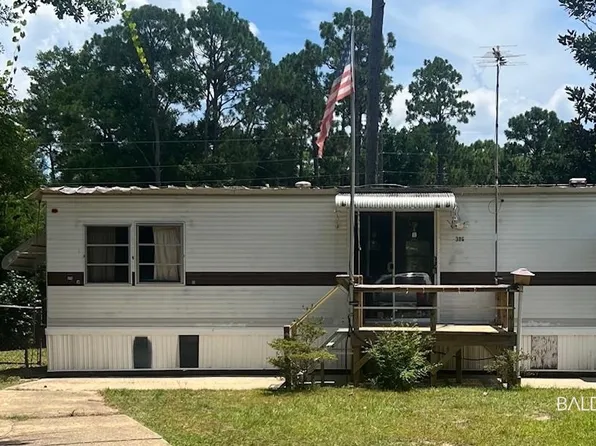 386 Cove Bayou Cir, Lillian, AL 36549