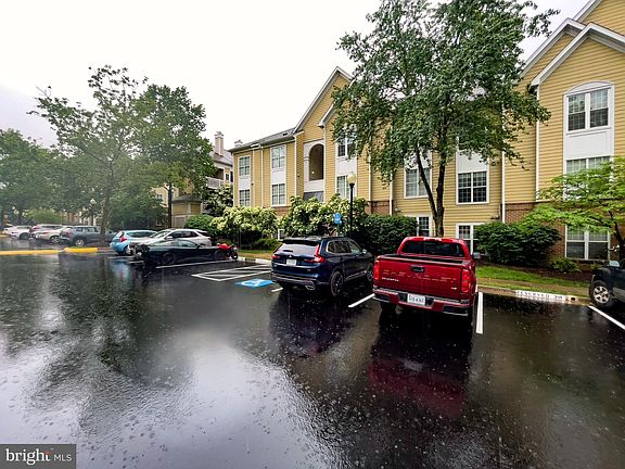 3rd image of 12907 Alton Sq APT 303