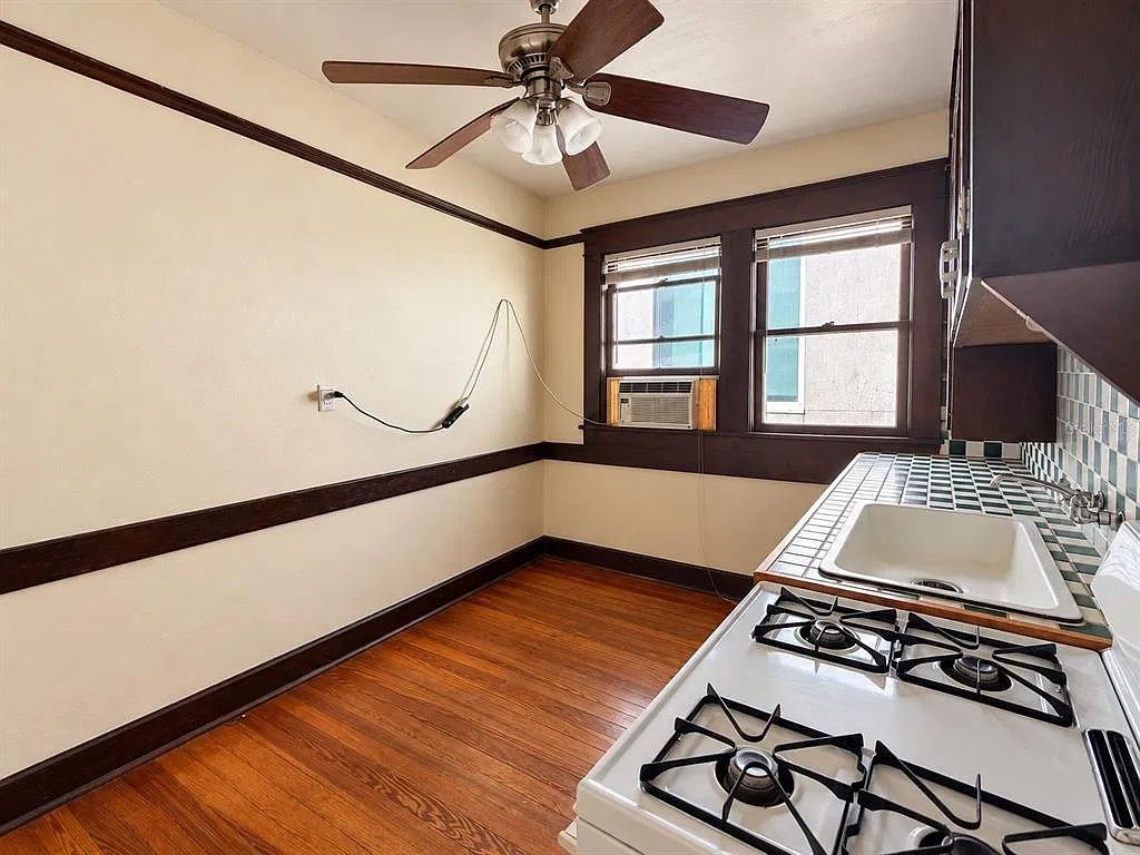 1 bed, 1.0 bath, 600 sqft, $1,395 — Photo 3