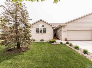 3500 S Kris Dr #2B, Sioux Falls, SD 57103