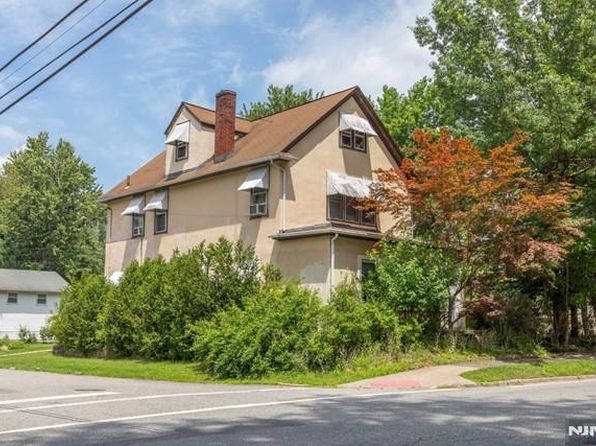 18 Hardenburgh Ave APT 1