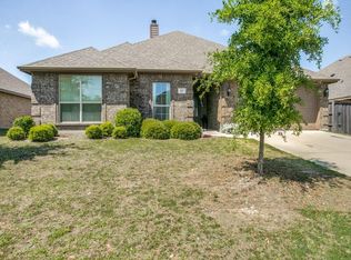 207 Ghost Rider Rd, Waxahachie, TX 75165
