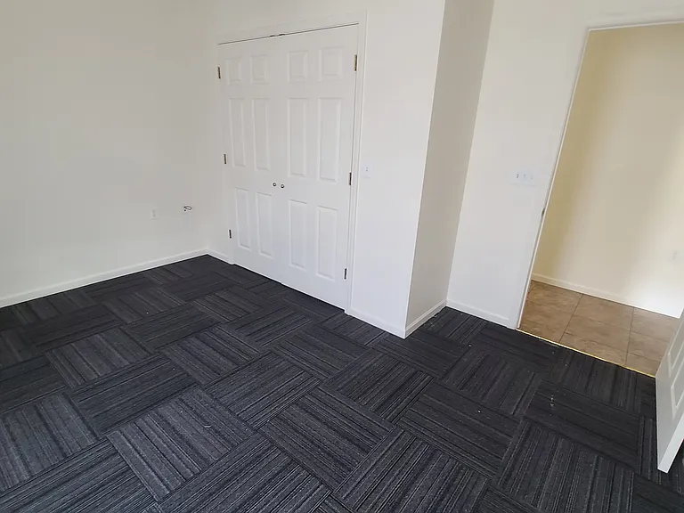 113 W 16th St #113 — Photo 18