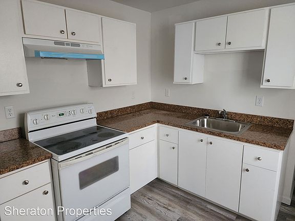 4th image of 1029 N Lombard St