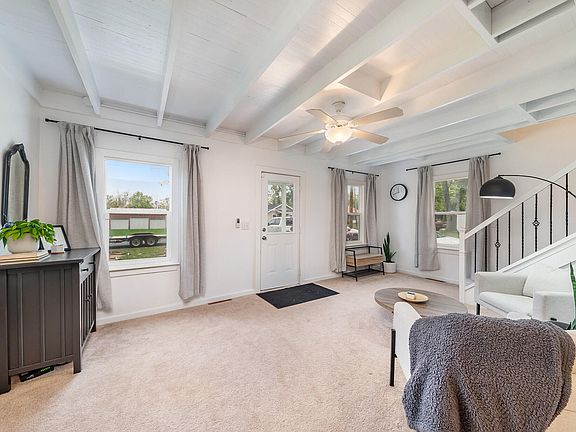 4th image of 5410 Collingwood Ave