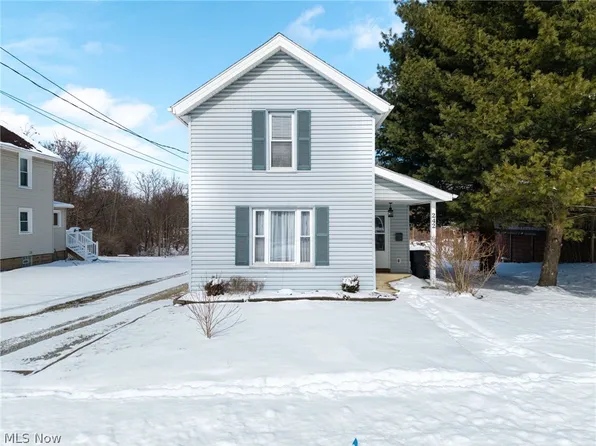242 E Walnut St, Wadsworth, OH 44281