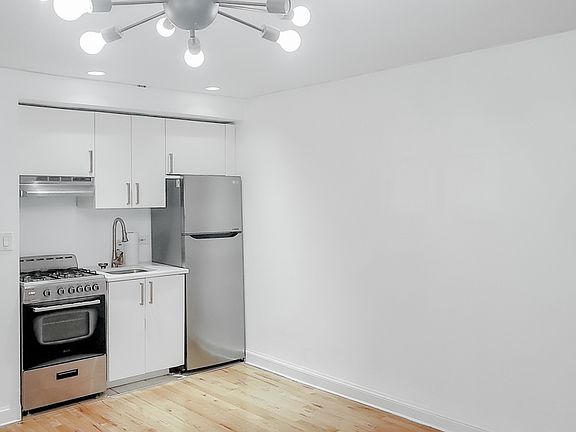 3rd image of 2 E 30th St #1AX