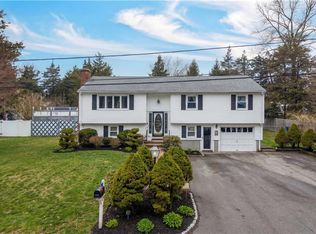 21 Hampton Ave, Warwick, RI 02889