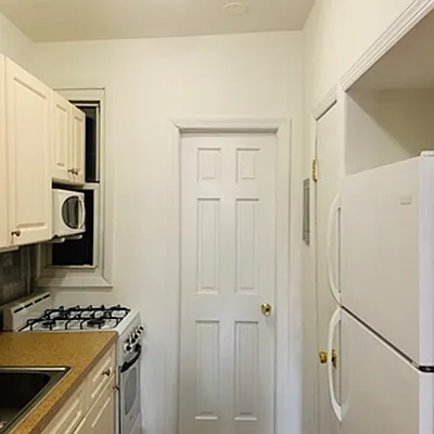 Rented by Douglas Elliman | media 6