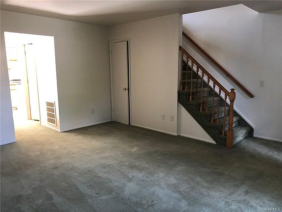 3rd image of 255 Homestead Village Dr