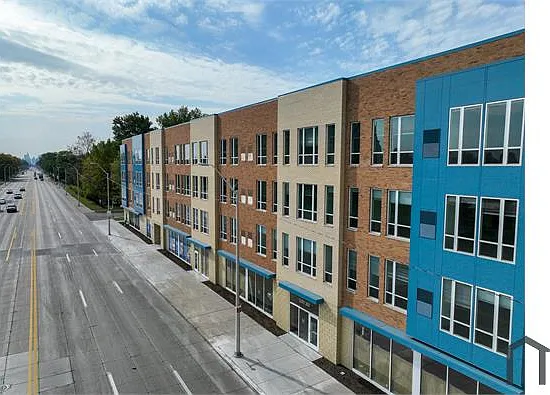 10201 Woodward Ave — Photo 9