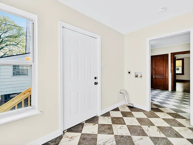 5322 Nagel Ave — Photo 5