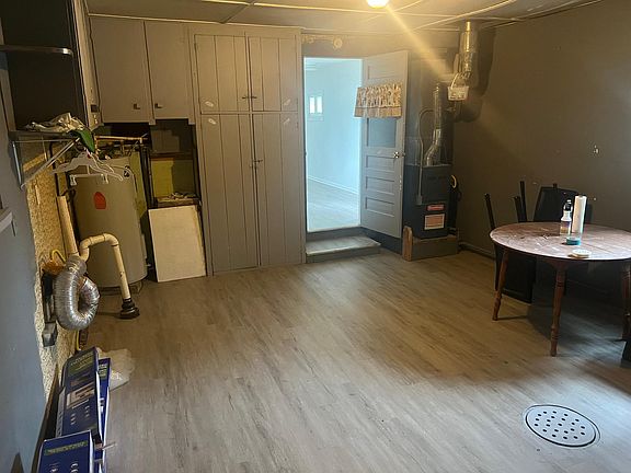 5th image of 2640 18th Ave