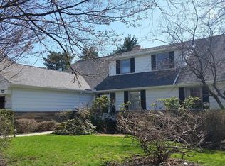 24112 Duffield Rd, Shaker Heights, OH 44122