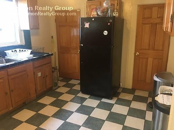 2nd image of 33 Seattle St #31