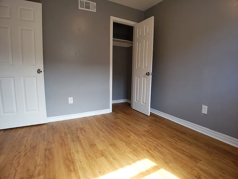 6108 SE 6th St — Photo 11