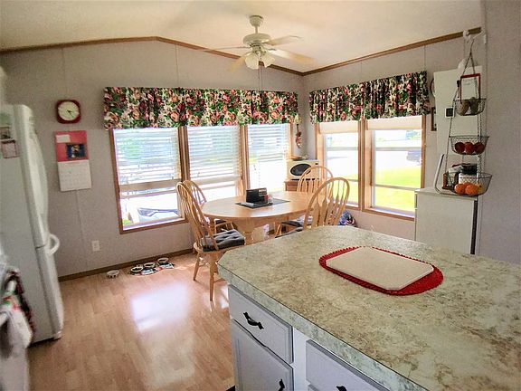 3rd image of 2252 Ivy Ln