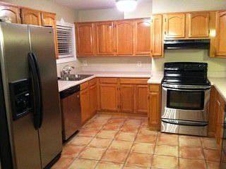 2nd image of 522 E Davis Blvd