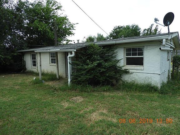 4th image of 1912 Karen Dr