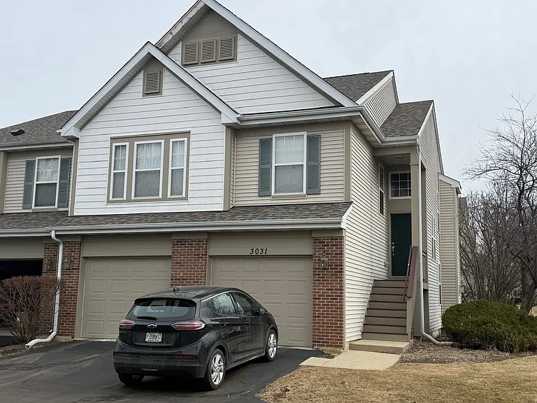 3031 Saganashkee Ln #3031 — Photo 1