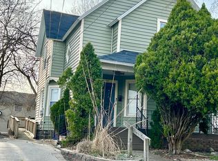 447 Emerald Ave NE, Grand Rapids, MI