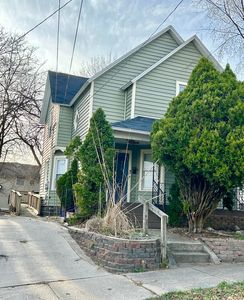 447 Emerald Ave NE, Grand Rapids, MI, 49503