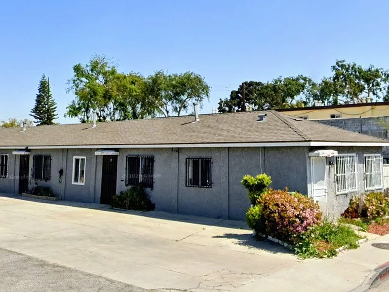 2567 Tweedy Blvd #B — Photo 1