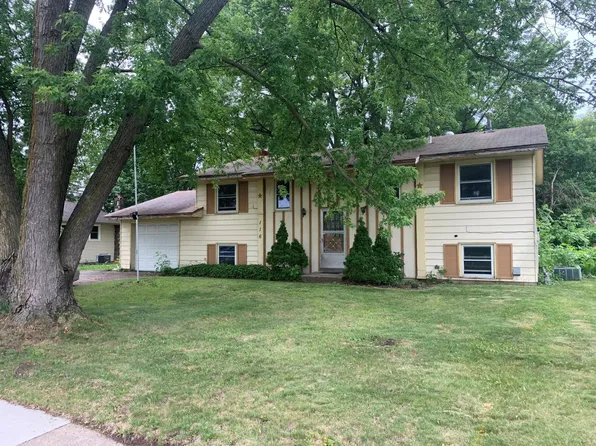 116 Hayes Rd, Apple Valley, MN 55124