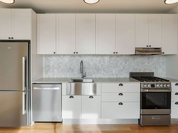 3rd image of 409 Eastern Pkwy #312B