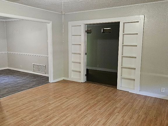 5th image of 6961 Charmingdale Dr S