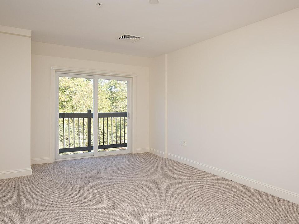 Warner Woods Apartments 247 Laws Brook Rd Concord, MA Zillow