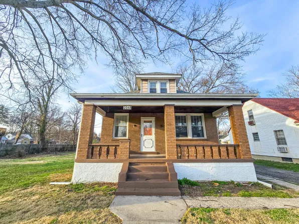 2048 W Galbraith Rd, Cincinnati, OH 45239