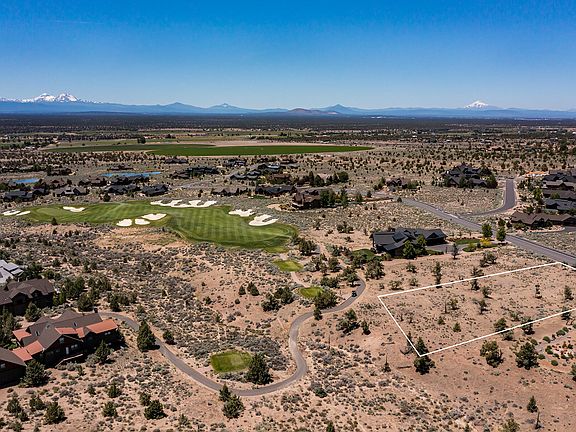 2nd image of SW Brasada Ranch Rd