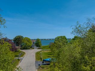 31 Ocean View Dr, Biddeford, ME 04005