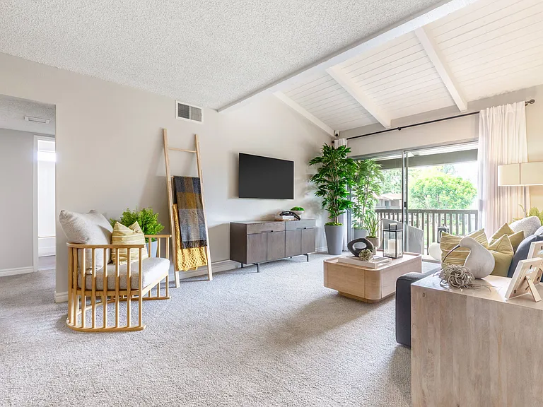 CASA GRANDE APARTMENT HOMES — Photo 43
