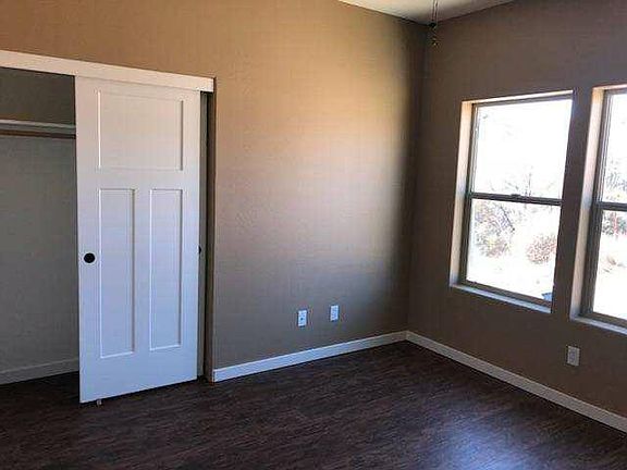 12X12 bedroms with a larger master