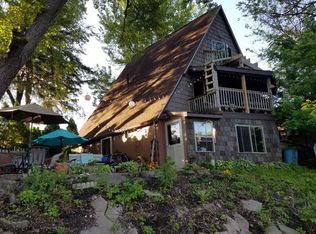 1323 La Crescent Pl #A, La Crosse, WI 54603