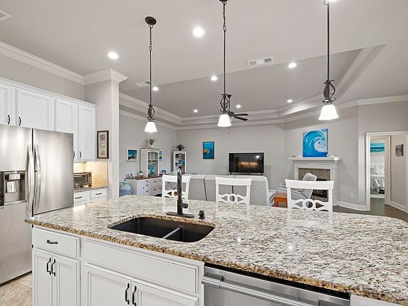 4th image of 1544 Sabal Palm Dr