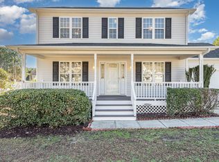 168 Woodview Ct, Fuquay Varina, NC 27526