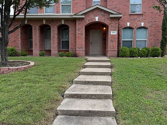 2nd image of 3012 Timber Ridge Ln
