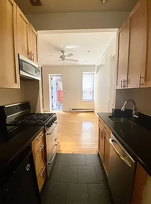 Rented by Brighton Management | media 4