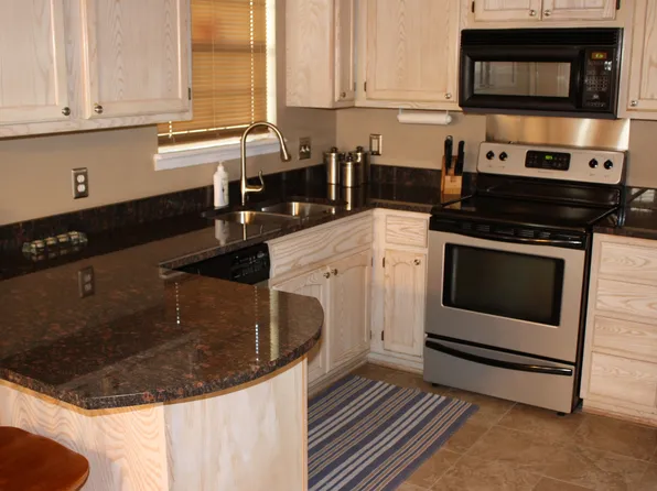 9526 S 89th Ave E, Tulsa, OK 74133