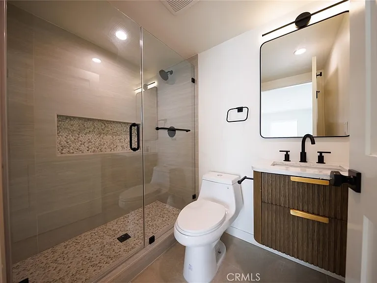 5933 Comey Ave #3 — Photo 21